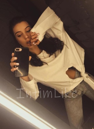 Массажистка Катч №5632, 22 лет